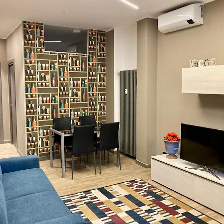 Casalborgone13 - Elegante Appartamento Lungo Po Turin Luaran gambar